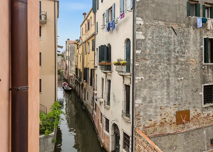 Ca' D'Oro Canal View - 2 Bedrooms